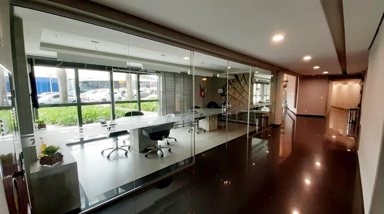 Estudio Aconchegante No Centro De Curitiba - Ar Condicio E Localizacao Perfeita! エクステリア 写真