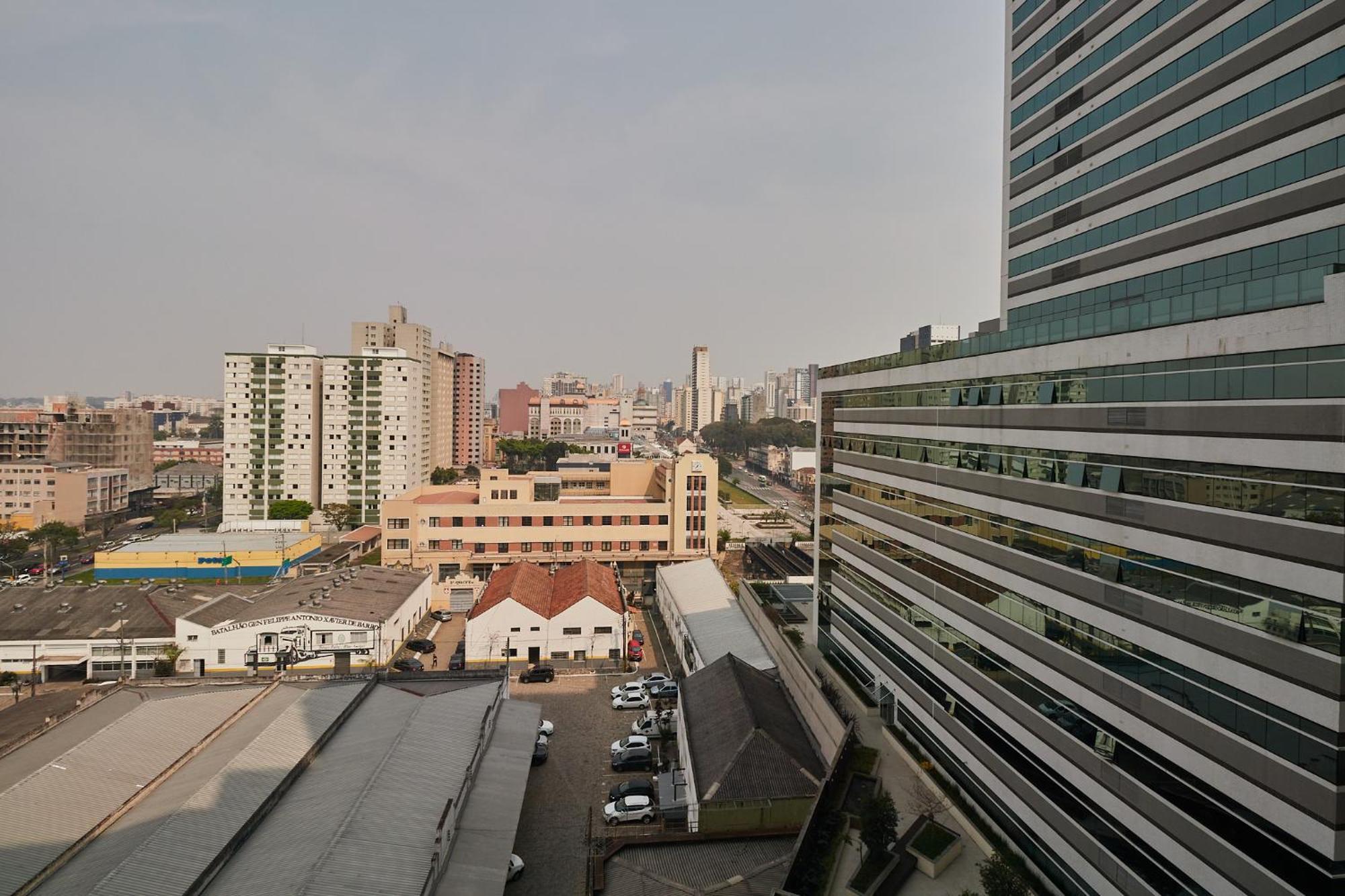 Estudio Aconchegante No Centro De Curitiba - Ar Condicio E Localizacao Perfeita! エクステリア 写真